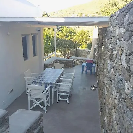 Eric's Retreat, Cosy, Spacious 60m2, Sunset View. Parasporos